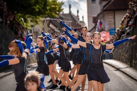 52. Dnevi narodnih noš_povorka (47)